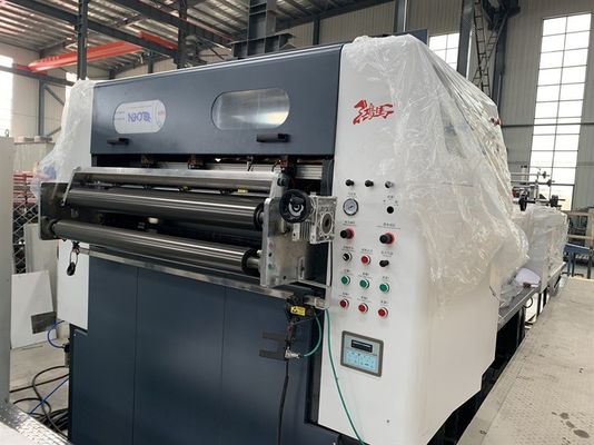 150 keer/min Productiecapaciteit Plastic film papier snijmachine met ronde snijmachine