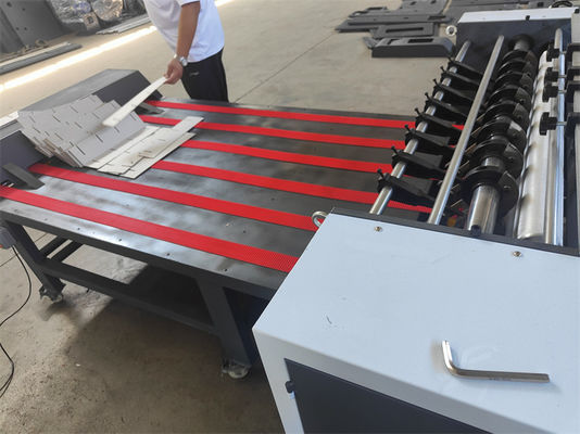 Automatische slotmachine voor gegolfde splijtkasten Splitsers capaciteit