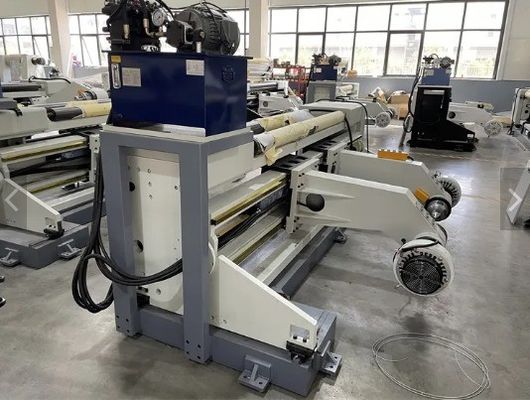 Automatische rollen tot plaat snijmachine papier plaatmachine 6800 * 5500 * 3300mm met 1