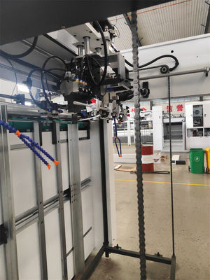 Automatische hogesnelheidsplatbed diecutting creasing machine voor gegolfde kartonnen doos