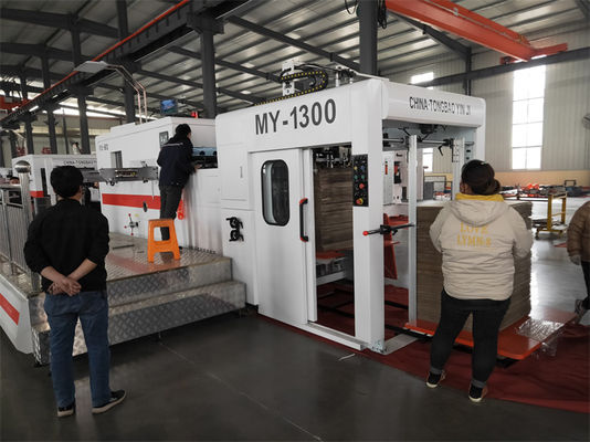 Machines voor het afdrukken van karton, voor het snijden van witte bord en van gegolfd papier