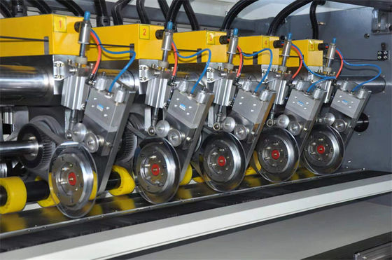 Verpakkingslijn Nc Thin Blade Slitter Scorer Machine Productie met 380V/50HZ Spanning