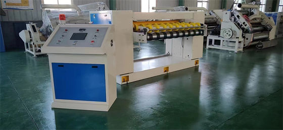 Dubbele lagen NC-plaatmachine voor het snijden van papierfunctie voor 6000 mm spoorlengte