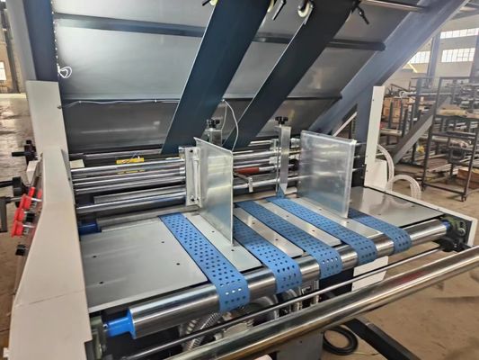 380V spanningsgolfpapier laminatie machine voor maatwerk productie behoeften