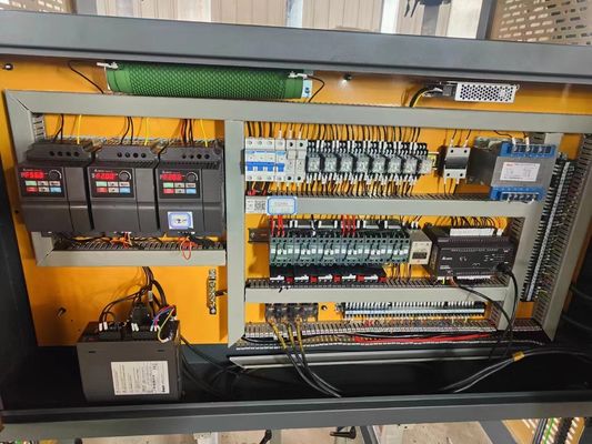 380V spanningsgolfpapier laminatie machine voor maatwerk productie behoeften