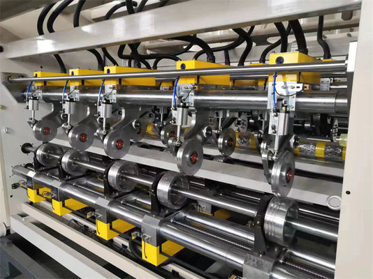 Professionele dunne lemmen gegolfde karton slitter scorer machine voor thuis 5500 KG