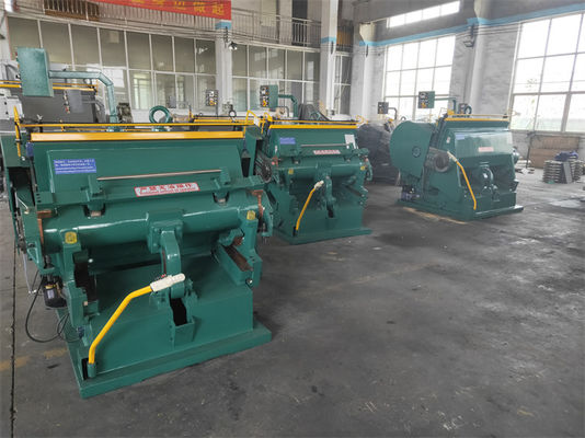 Chinese handmatige strooimasjien voor gegolfde kartonnen dozen met elektrische aandrijving