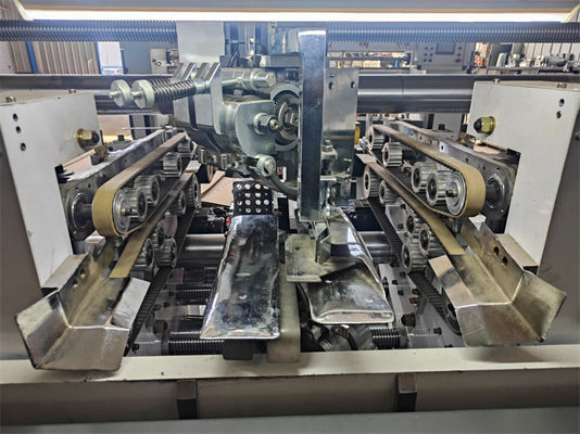 3200 KG Halfautomatische twee-delige naaimachine voor het maken van gegolfde dozen