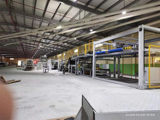 Automatische 3/5/7 Ply gegolfde karton productielijn met 12,5 kW hoofdmotor
