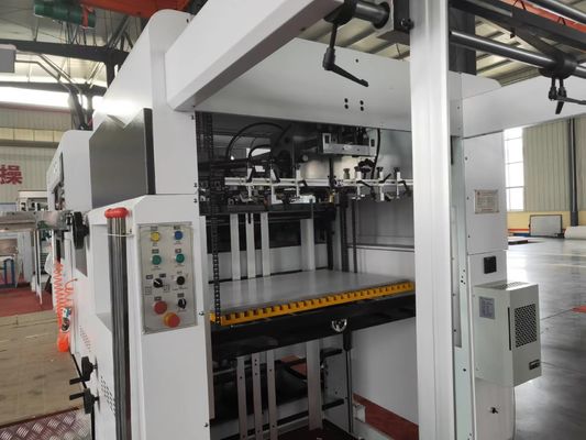 Hotels Precision Feed Paperboard Die Cutting Machine met modelontwerp en hoge snelheid