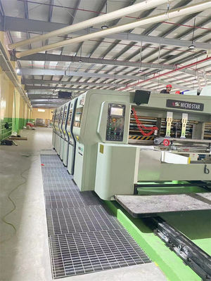 Automatische Flexodrukmachine voor het maken van kartonnen dozen