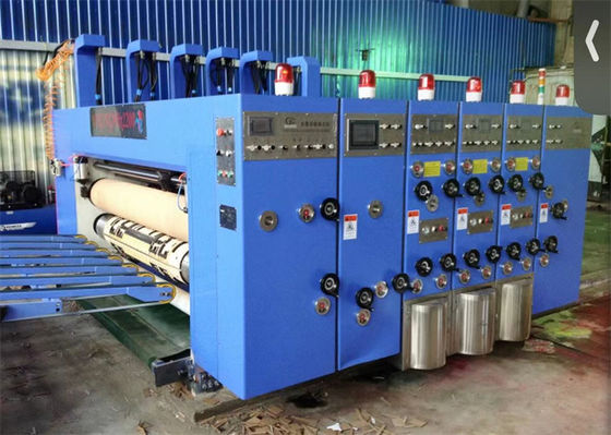 Automatische gegolfde kartonnen doos printing slotting die cutting machine 1000 kg gewicht