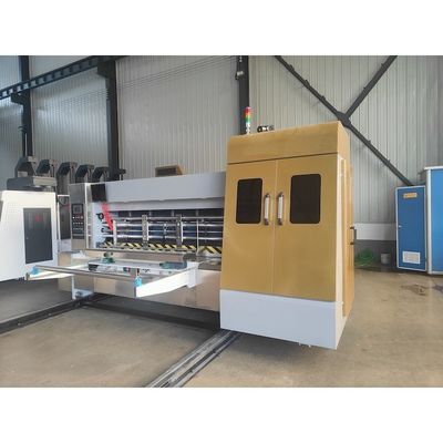 Verrassing gegolfde kartonnen drukmachine met Flexo Print And Cut Kraft Paper