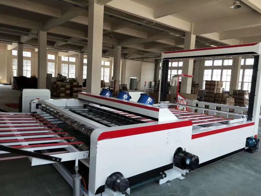Elektrisch aangedreven golfkartonstapelmachine voor chemische productielijn