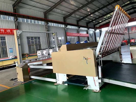 Elektrisch aangedreven golfkartonstapelmachine voor chemische productielijn