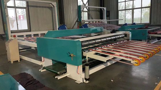 Elektrisch aangedreven golfkartonstapelmachine voor chemische productielijn
