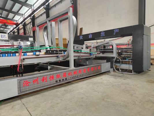 Automatische golfkartondoos vouwlijmmachine voor klantvereisten