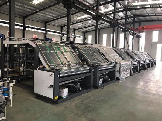 Laminatiemachine met semi-automatische functie voor gladde koude en thermische laminatie