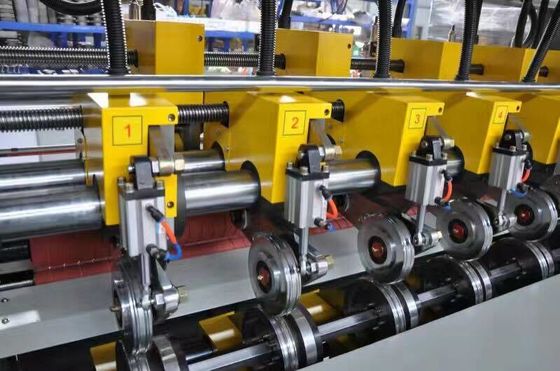 Volledig automatische NC-machine voor het vormen van papier Computer Thin Knife Slitter Scorer Machines