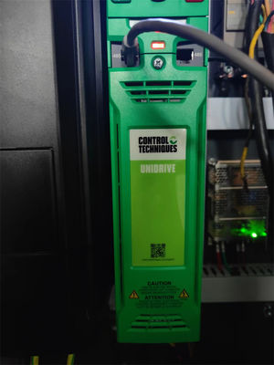 Corrugator machine 1400-2200 model verpakkingslijn voor uniforme snelheid snijnauwkeurigheid