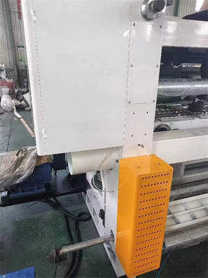 1700 kg papiervormende machine essentieel voor de productie van enkelzijdig gegolfd karton