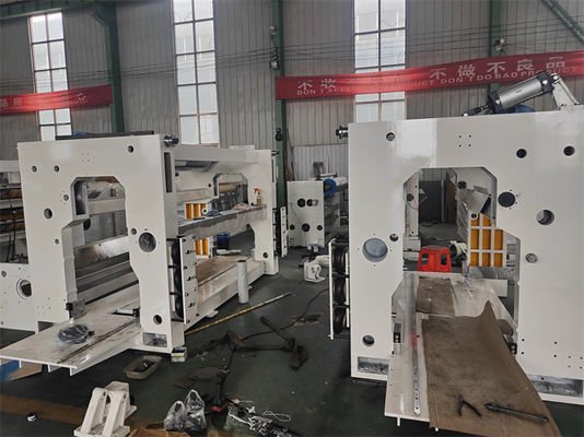 Machine voor het maken van kartonnen doosjes met een enkelzijdige fluit voor kledingwinkels 1700 KG