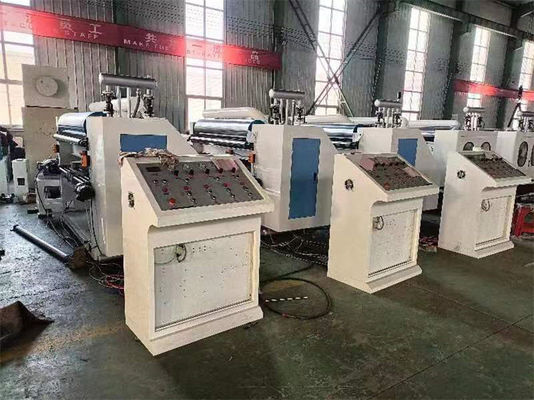 Single-facer gegolfde kartonnen cassette met 4500 kg laadvermogen en 380V spanning