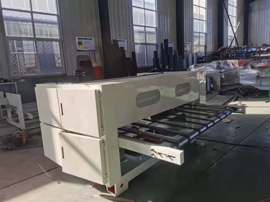 Snijprecisie ±1,5 mm Rollenpapierplaat snijmachine voor 2 plooien gegolfde kartonnen plaat