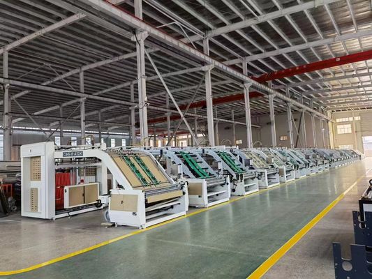 snelheid Halfautomatische fluitlamineerder voor golfkarton Maximale snelheid 6000 bladen/uur