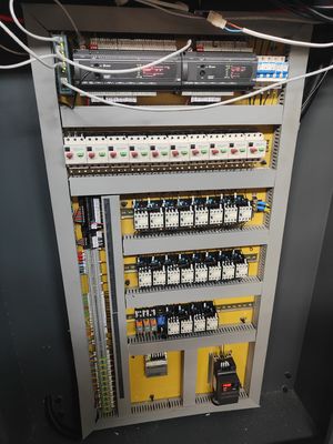 Hoog effectief Liheng Flexo gegolfde karton printing slotting rotary die-cutting systeem