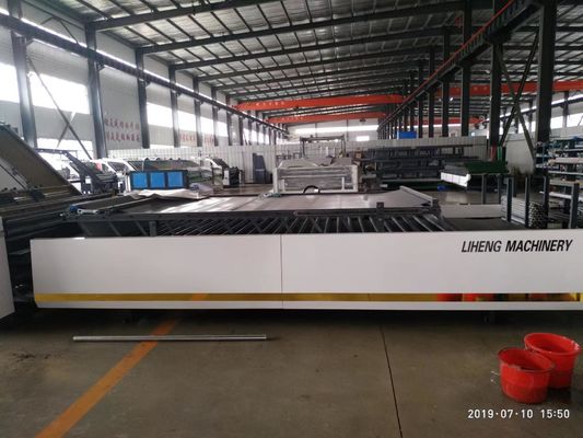 Precision ±1MM golfkartonlamineermachine voor hoge precisie