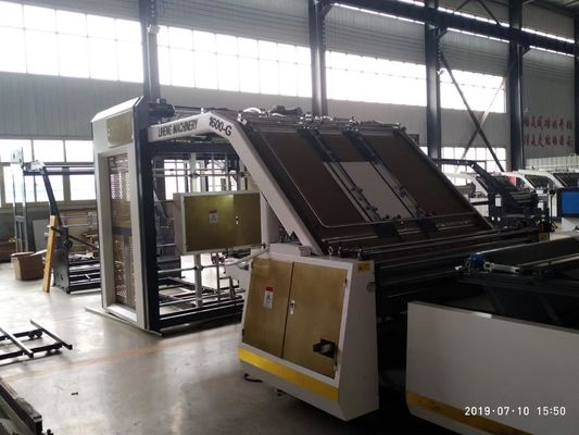 Fluitlamineermachine met kleine automatische kartonnen lamineermachine 13,5m x 2m x 2,9m