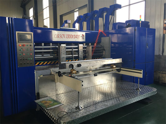 Automatische Flexodruk- en snijmachine voor golfkarton