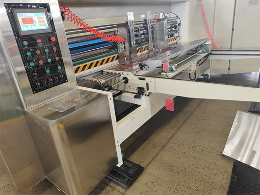 Papiervormmachine voor drukkerijen Geaffineerde kartonnen printer Slotter gesneden karton