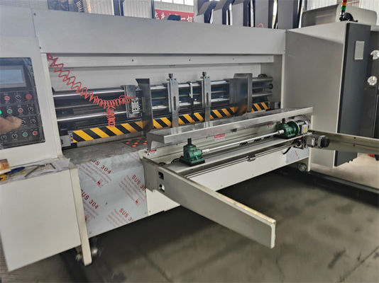 Hoog snelheid gegalvaniseerd kartonplaat Flexo Printing Slotting Die Cutting Machine voor de markt
