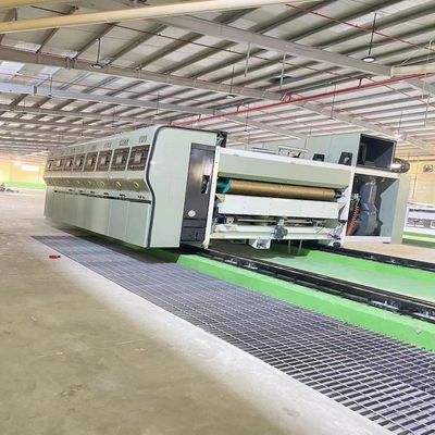Volledig automatisch gegolfd kartonprinten Slotting Die Cutting Machine Gemakkelijk te bedienen