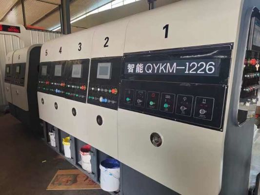18000 kg gegolfd kartonpapier Flexo kartonnen doos Printing Slotting Making Printer Machine