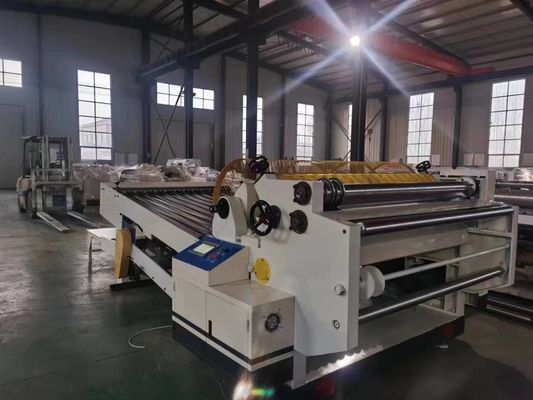 Kledingwinkel 1350x1200x2000mm Automatische plaatknipper voor 2 plooien golfkarton