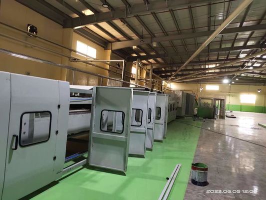 Automatische machines voor het maken van gegolfd karton voor de detailhandel